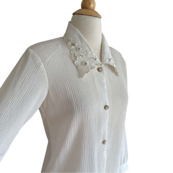 ROYAL DEL Vintage 70s White Crepe Button Down Shirt Lace Embellished Collar S - Picture 4 of 15